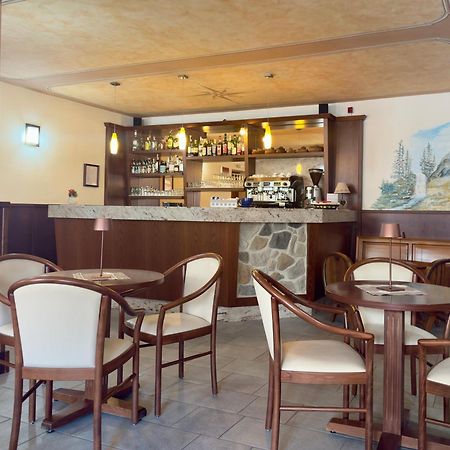 Hotel Dama Bianca Valtournenche Kültér fotó